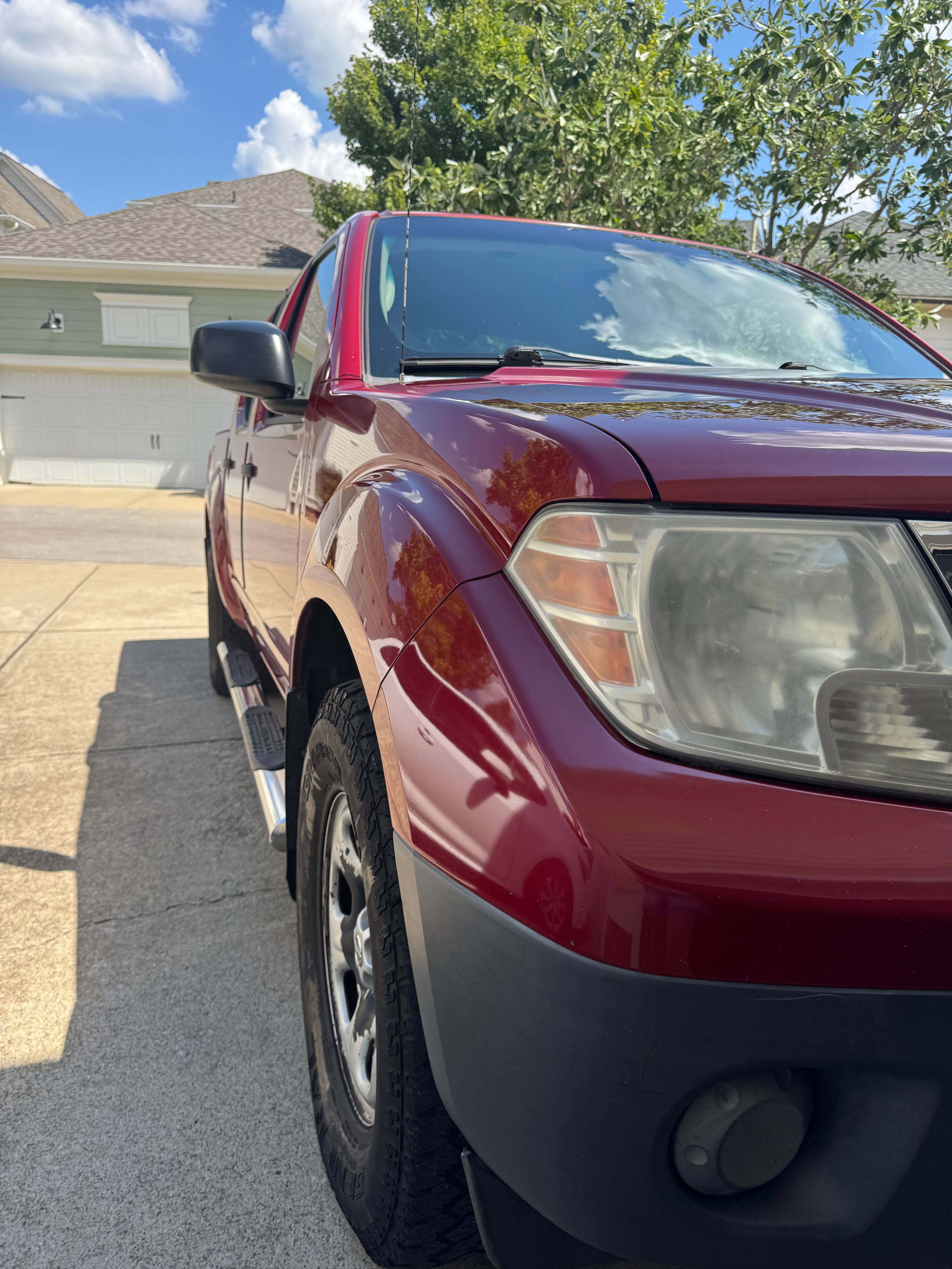 Used 2011 Nissan Frontier S AWD/4WD image 2