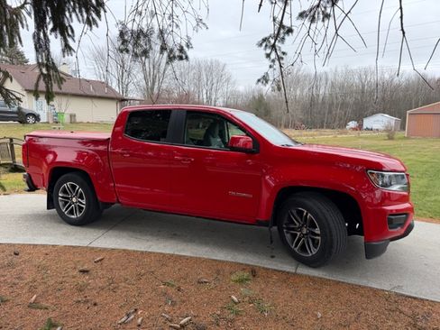 Used 2019 Chevrolet Colorado W/T w/ Custom Special Edition image 2