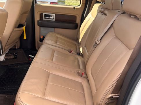 Used 2014 Ford F150 Lariat w/ Equipment Group 502A Luxury AWD/4WD image 11
