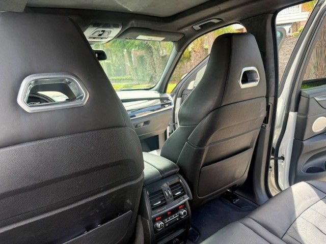 Used 2018 BMW X5 M w/ Executive Package AWD/4WD image 14