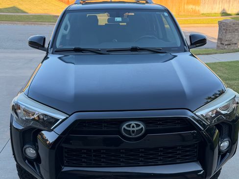 Used 2016 Toyota 4Runner Trail Premium AWD/4WD image 4