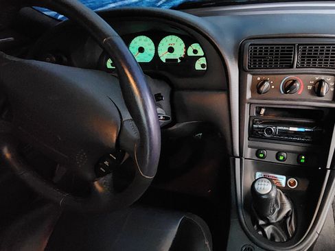 Used 2004 Ford Mustang Cobra image 24