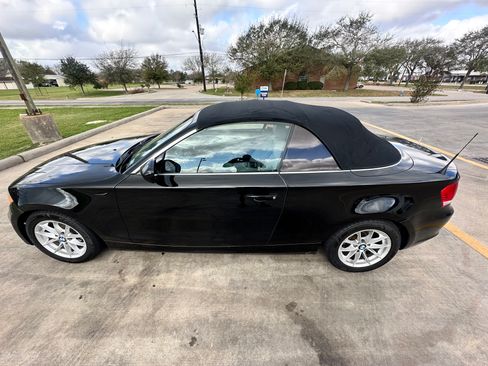 Used 2011 BMW 128i Convertible image 13