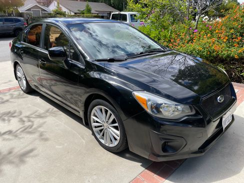 Used 2012 Subaru Impreza 2.0i Premium AWD/4WD image 4