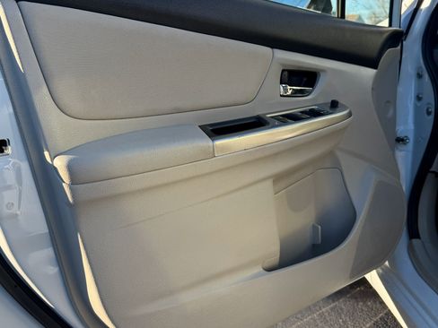 Used 2016 Subaru Impreza 2.0i Premium image 13