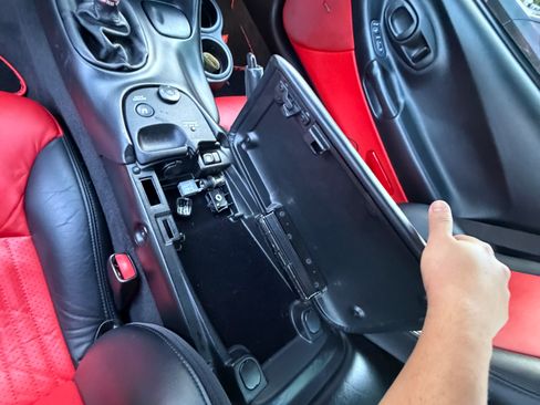 Used 2002 Chevrolet Corvette Z06 RWD image 14