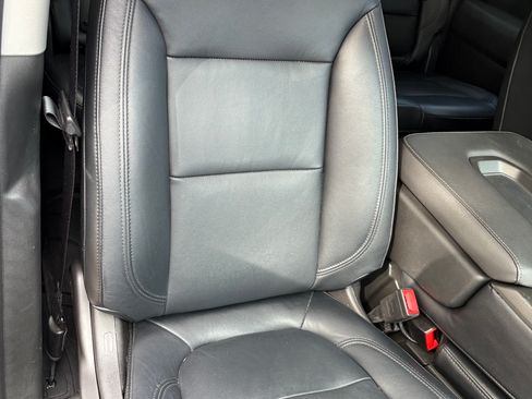 Used 2019 Chevrolet Silverado 1500 LT w/ Texas Edition image 17