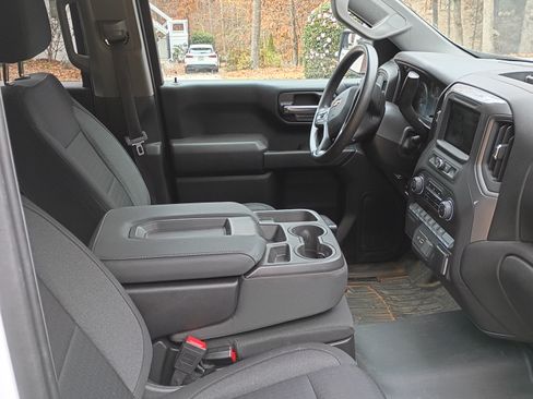 Used 2022 Chevrolet Silverado 1500 Custom image 9