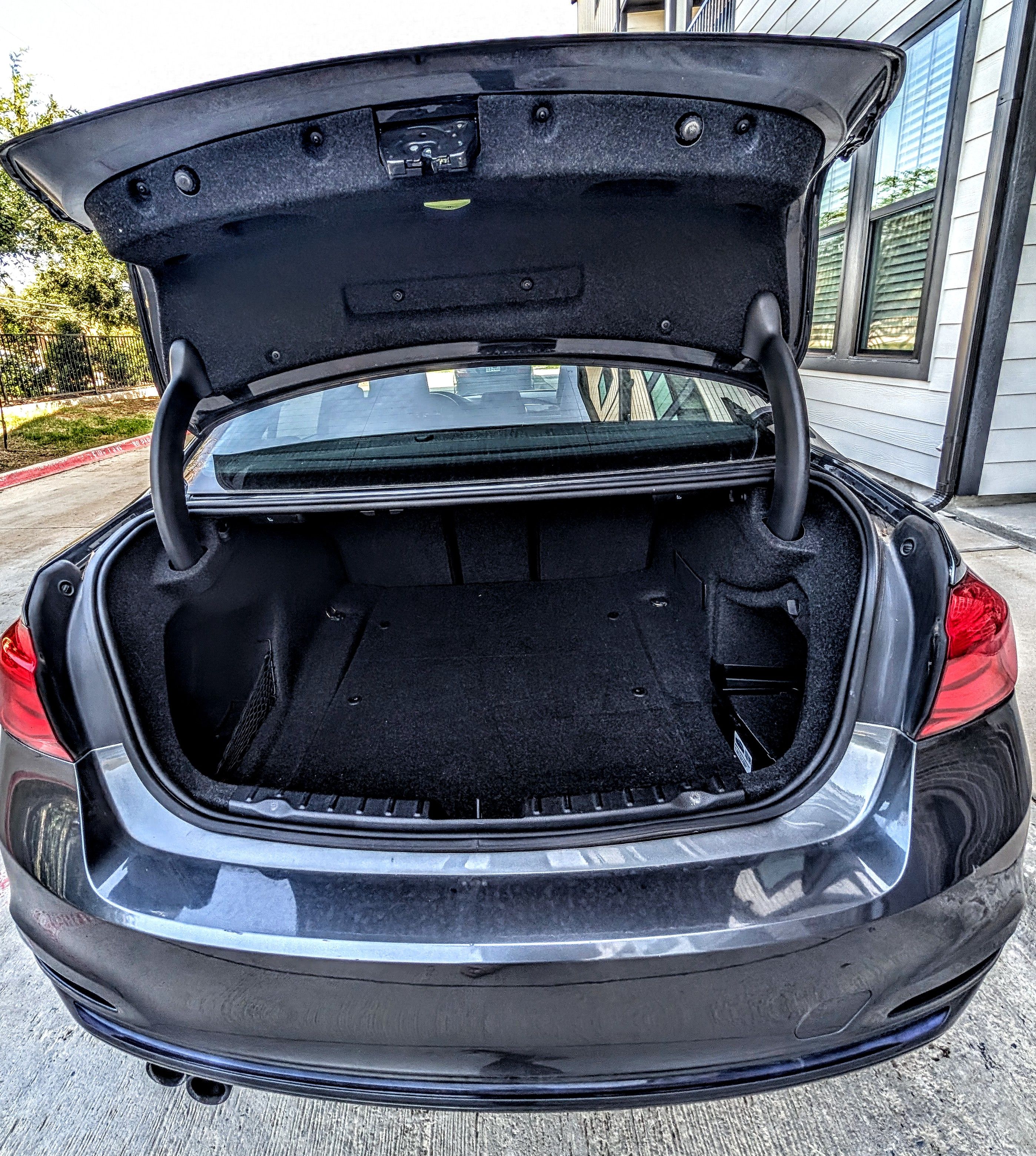Used 2016 BMW 328i Sedan RWD image 9