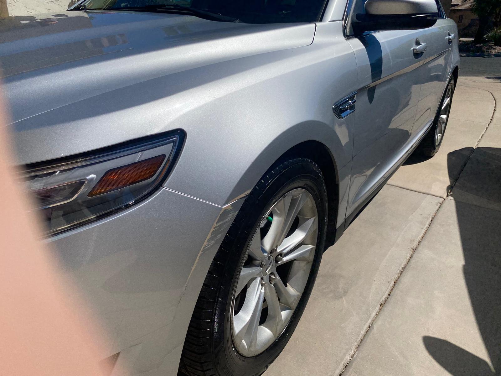Used 2013 Ford Taurus SEL FWD image 1