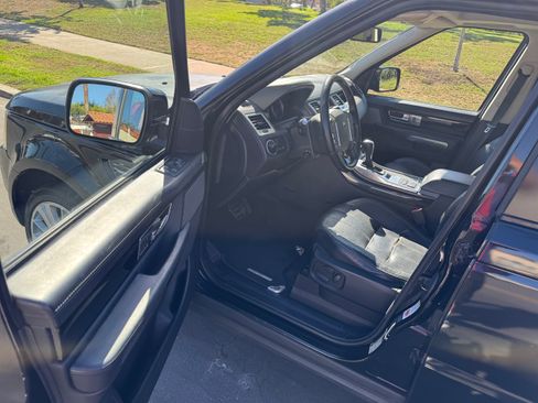 Used 2013 Land Rover Range Rover Sport HSE LUX image 6