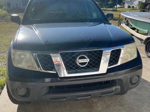Used 2011 Nissan Frontier S RWD image 2