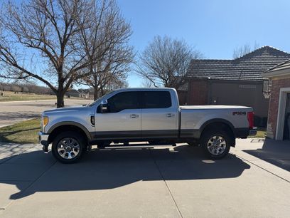 Used 2017 Ford F250 Lariat w/ Lariat Ultimate Package
