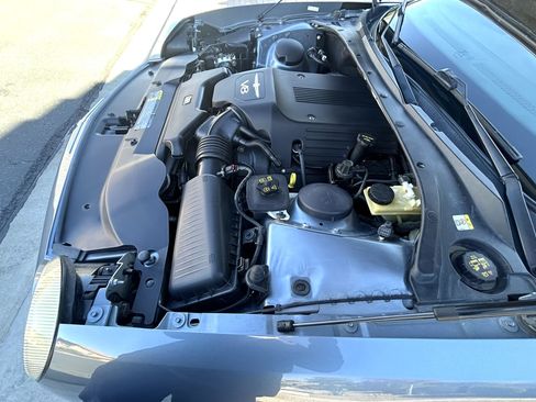 Used 2005 Ford Thunderbird Deluxe image 12