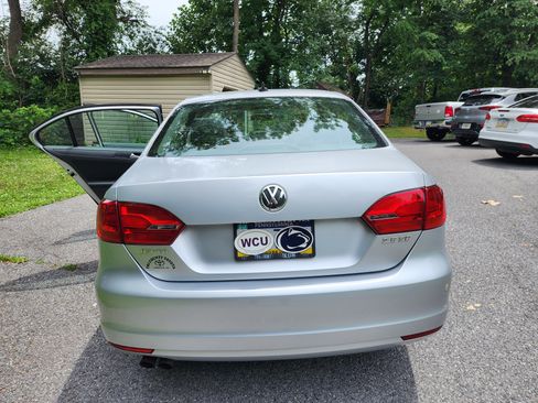 Used 2012 Volkswagen Jetta SE FWD image 8