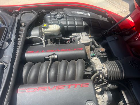 Used 2003 Chevrolet Corvette Coupe w/ Preferred Equipment Group RWD image 12