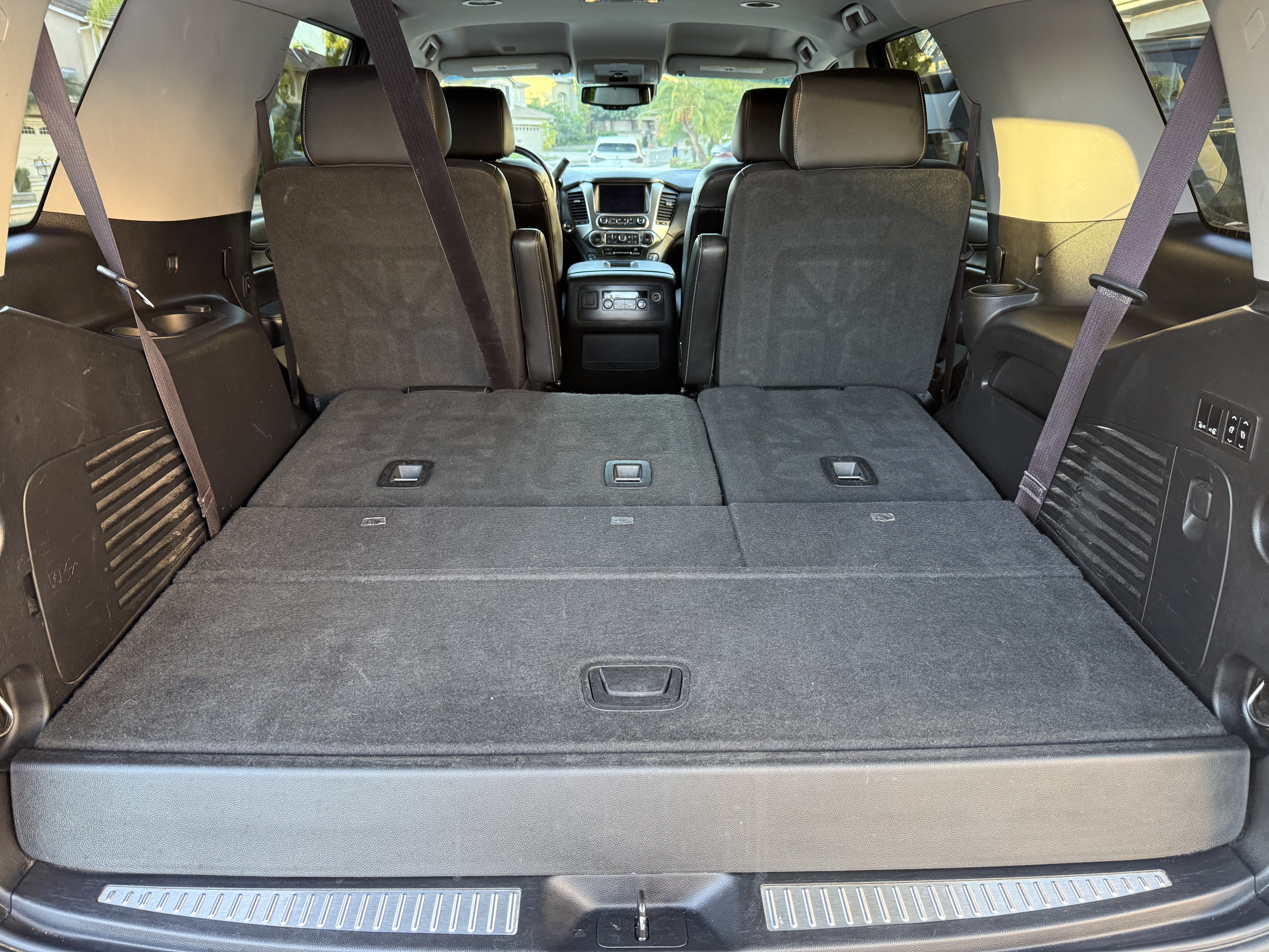 Used 2017 Chevrolet Tahoe LT w/ Luxury Package RWD image 26