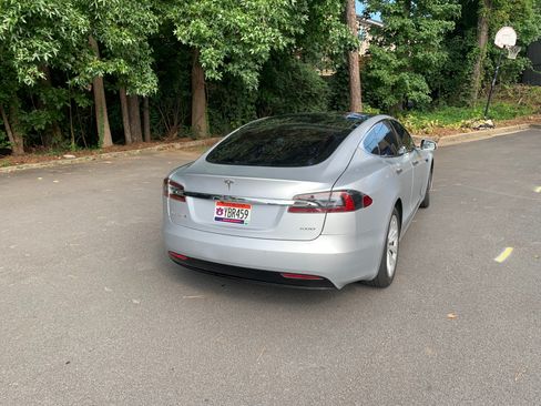 Used 2018 Tesla Model S 100D AWD/4WD image 5