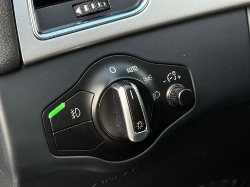 Used 2010 Audi A5 2.0T Premium Plus image 26