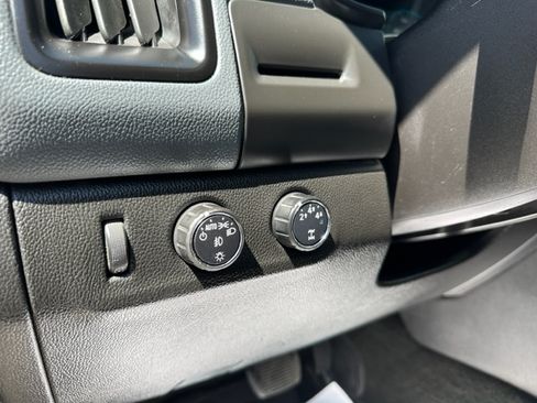 Used 2016 Chevrolet Colorado Z71 image 12