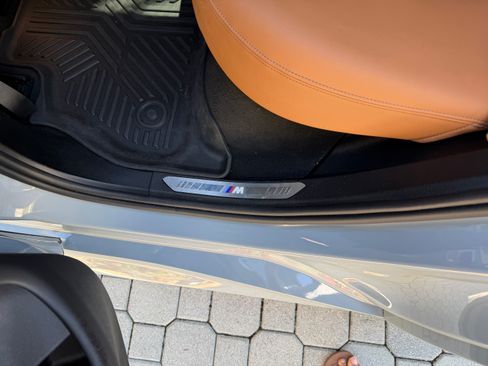 Used 2024 BMW X5 sDrive40i w/ M Sport Package image 18