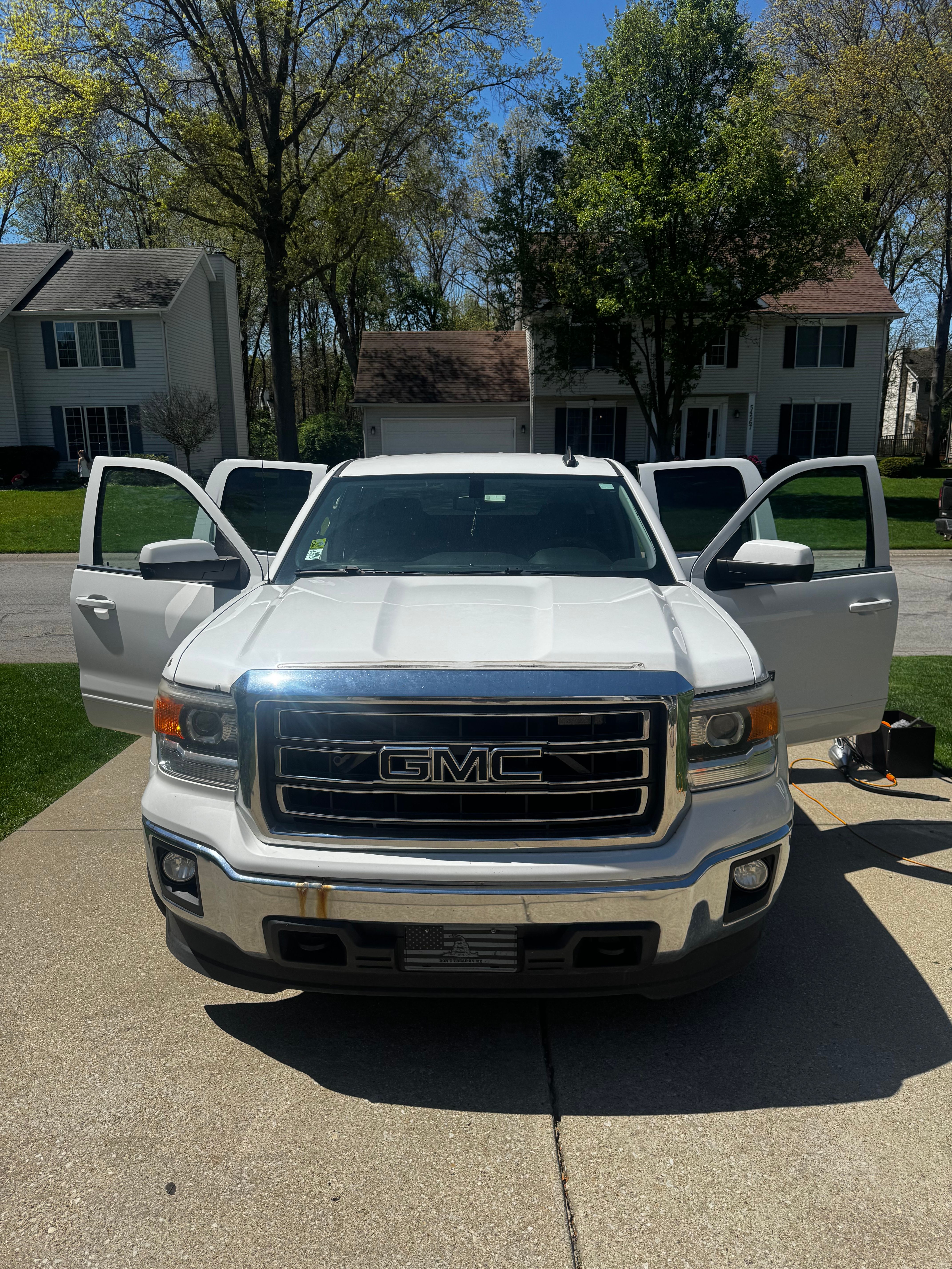 Used 2015 GMC Sierra 1500 SLE AWD/4WD image 1