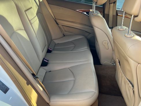 Used 2009 Mercedes-Benz E 350 Sedan image 12