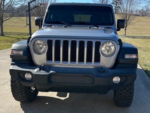 Used 2021 Jeep Wrangler Unlimited Sport image 14