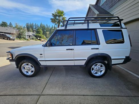 Used 2001 Land Rover Discovery SE AWD/4WD image 2