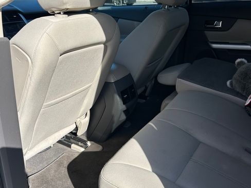 Used 2013 Ford Edge SE FWD image 23