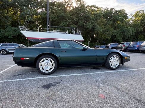 Used 1993 Chevrolet Corvette Coupe RWD image 11