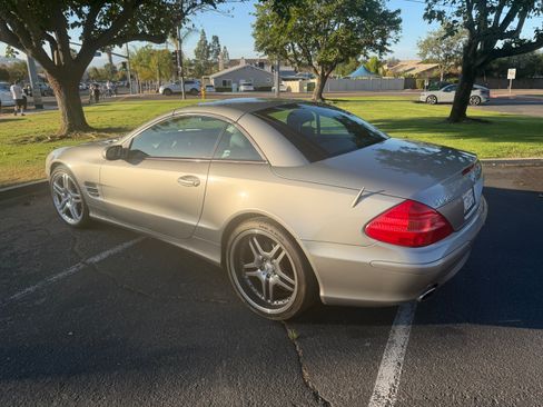 Used 2004 Mercedes-Benz SL 500 image 8