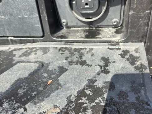 Used 2021 Toyota Tacoma Limited image 13