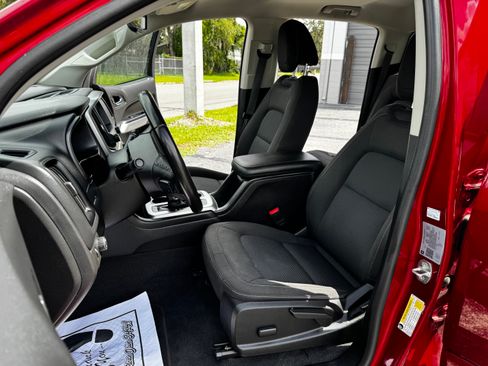 Used 2021 Chevrolet Colorado LT w/ Safety Package RWD image 15
