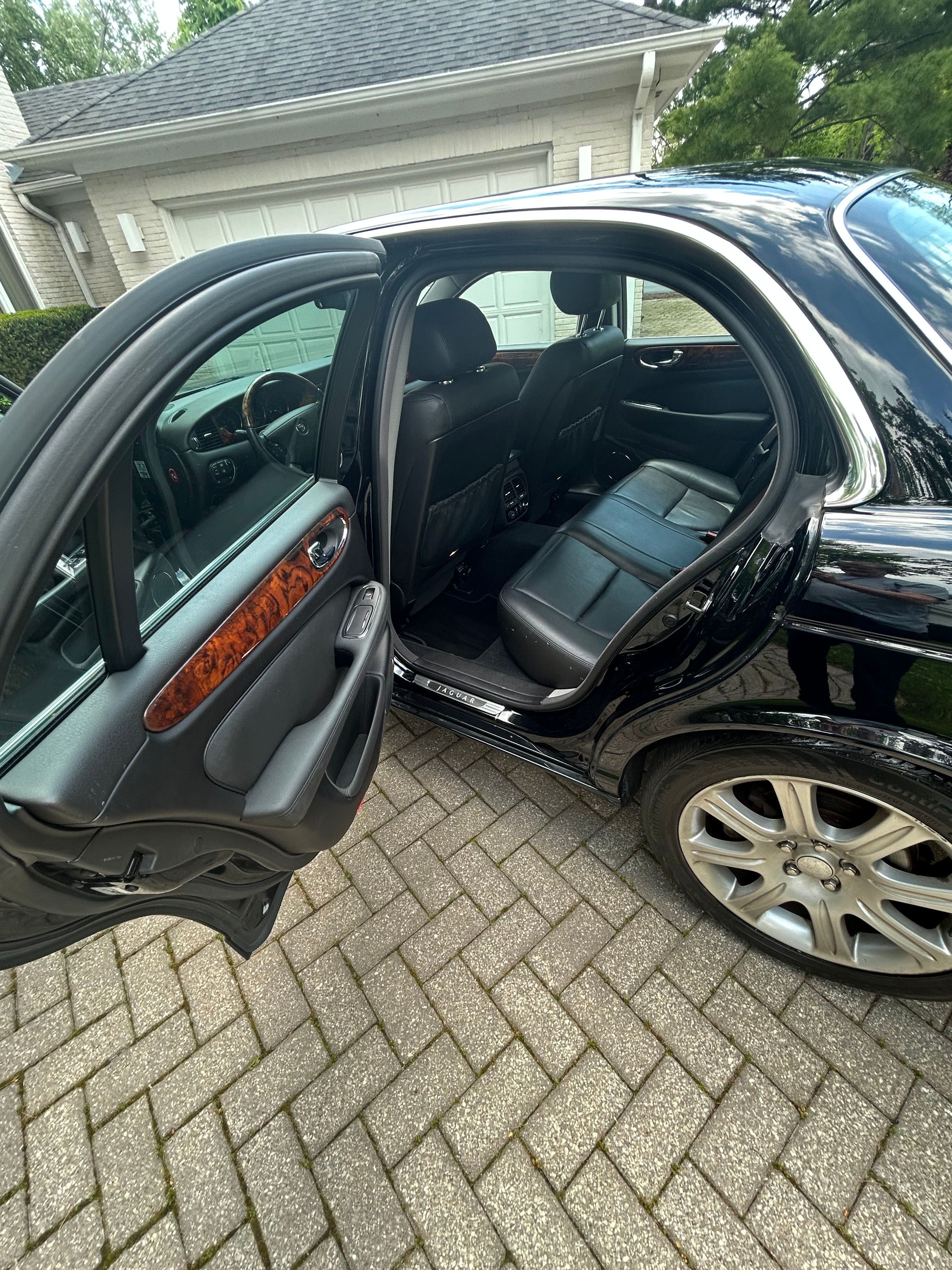 Used 2004 Jaguar XJ8 RWD image 21