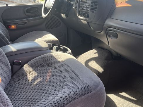 Used 2001 Ford F150 2WD SuperCrew image 12