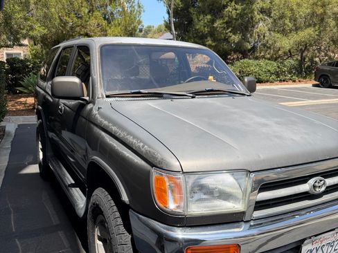 Used 1998 Toyota 4Runner SR5 AWD/4WD image 4