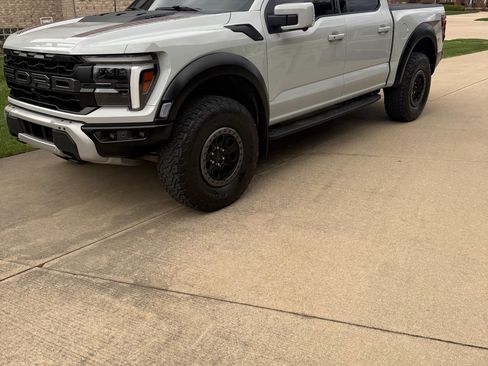 Used 2024 Ford F150 Raptor image 2