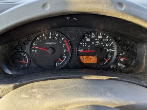 Used 2006 Nissan Frontier SE w/ (P01) Power Pkg image 10