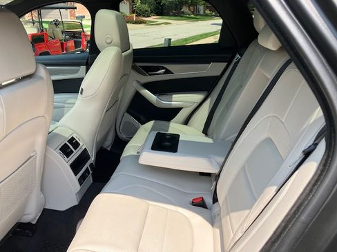 Used 2025 Jaguar F-PACE R-Dynamic S AWD/4WD image 16