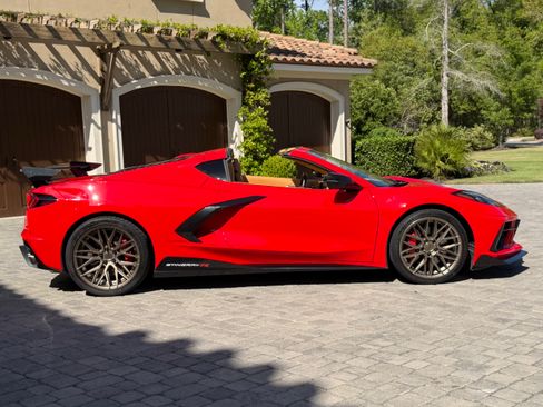 Used 2020 Chevrolet Corvette Stingray Premium Cpe w/ 3LT Preferred Equipment Group image 6