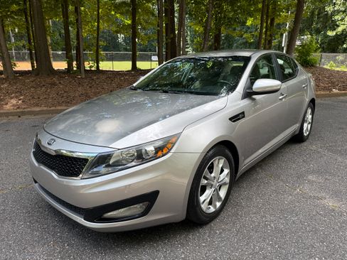 Used 2013 Kia Optima EX FWD image 23