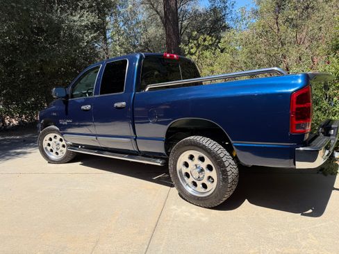 Used 2006 Dodge Ram 1500 Truck SLT w/ Quad Cab Big Horn Value Group AWD/4WD image 2