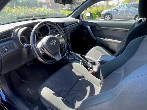 Used 2012 Scion tC image 9