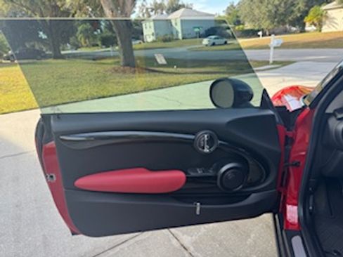 Used 2018 MINI Cooper S image 6