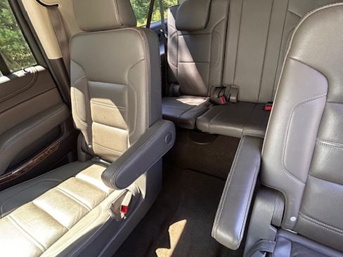 Used 2015 GMC Yukon XL Denali w/ Open Road Package AWD/4WD image 23