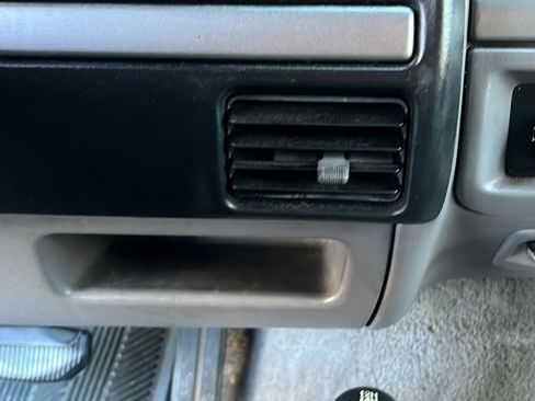 Used 1995 Ford F150 XL image 12