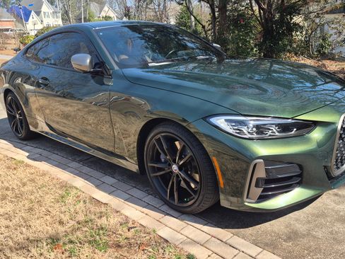 Used 2023 BMW M440i Coupe w/ Premium Package image 4