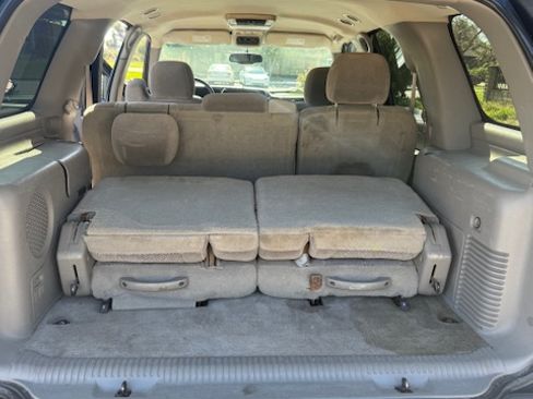 Used 2006 Chevrolet Tahoe LS w/ Smart Select Package image 4