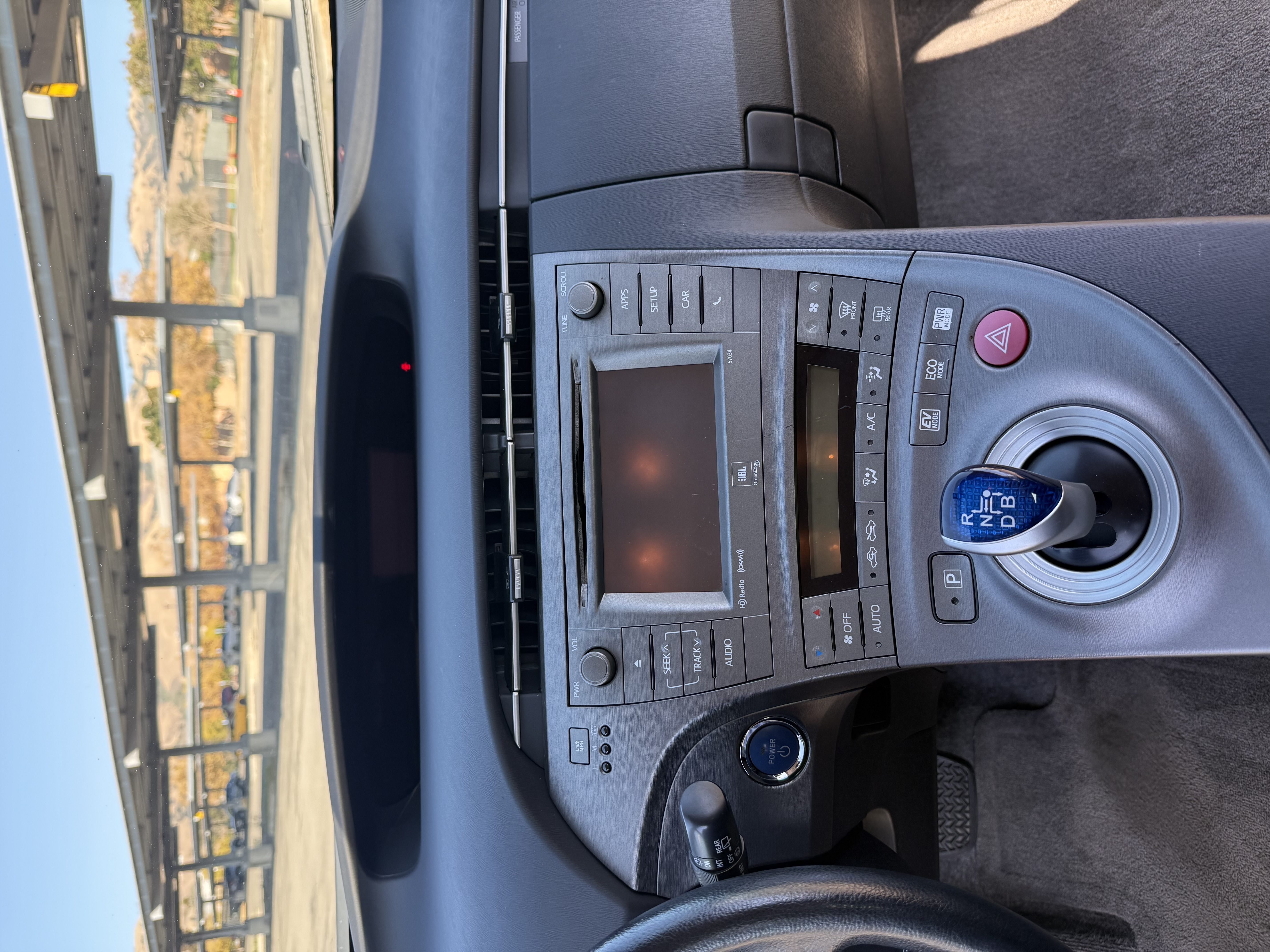 Used 2015 Toyota Prius Four FWD image 16